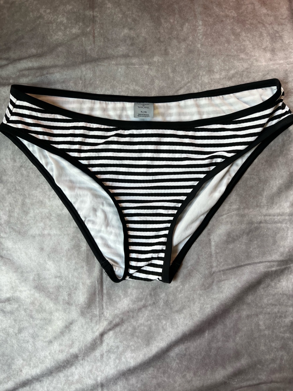 Shade & Shore bathing suit bottoms